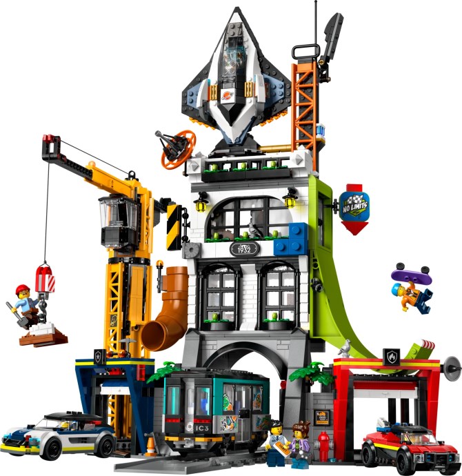 Zdjęcie galerii dla zestawu LEGO City 60473 Wieża City tramwaj statek kosmiczny zuraw dzwig miasto